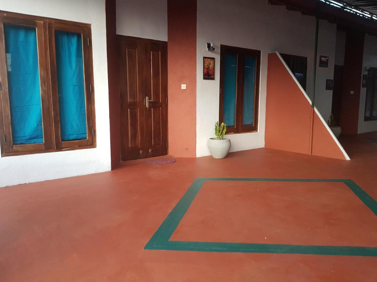 Budget House Weligama Exteriör bild